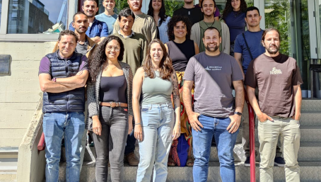 Foto de grupo en Joaquín Costa 22